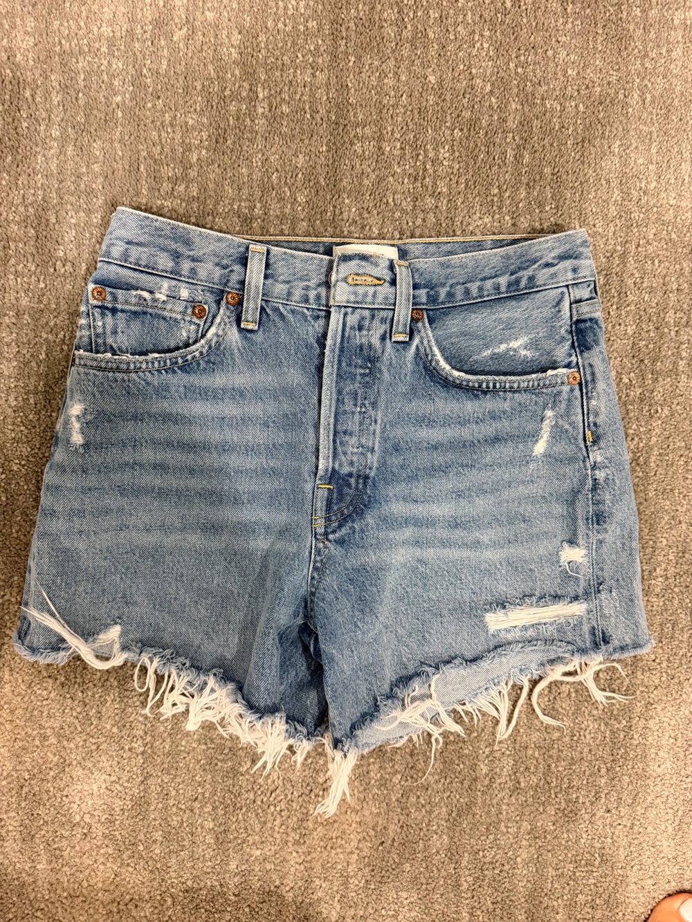 AGOLDE Light Blue Distressed Frayed Hem Denim Shorts Parker long